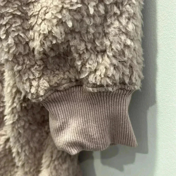 Dictionary Blush Hooded Sherpa Fleece Sweater - Picture 5 of 10